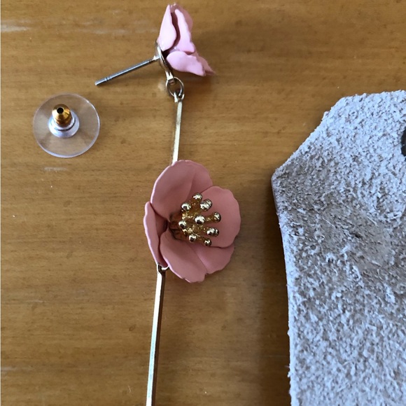 Anthropologie floral drop earrings - Picture 7 of 8